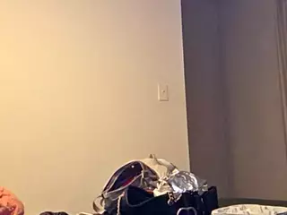 ChanelChutneyHornyBBWhore's Live Sex Cam Show
