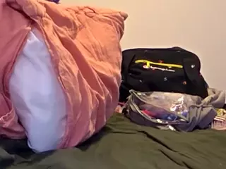 ChanelChutneyHornyBBWhore's Live Sex Cam Show
