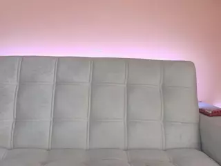 almacastillo's Live Sex Cam Show