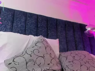 Arianna Suarezz's Live Sex Cam Show