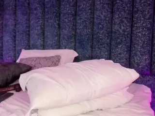 Arianna Suarezz's Live Sex Cam Show