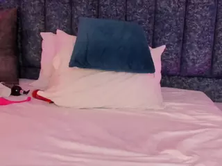 Arianna Suarezz's Live Sex Cam Show