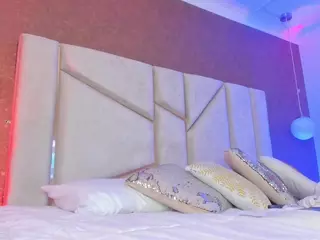 Arianna Suarezz's Live Sex Cam Show