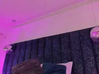 Arianna Suarezz's Live Sex Cam Show