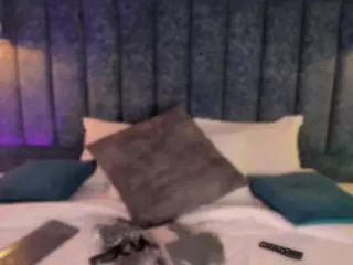 Arianna Suarezz's Live Sex Cam Show
