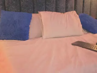 Arianna Suarezz's Live Sex Cam Show