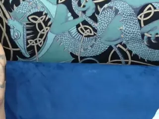 IhacoebRae's Live Sex Cam Show