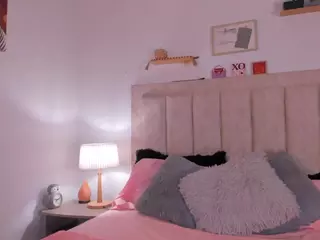 Avalineblanc's Live Sex Cam Show