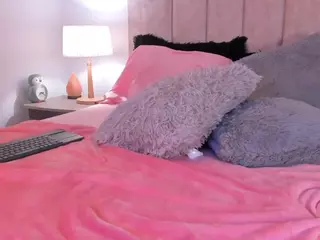 Avalineblanc's Live Sex Cam Show