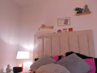 Avalineblanc's Live Sex Cam Show