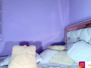 Julieth-Rossi's Live Sex Cam Show