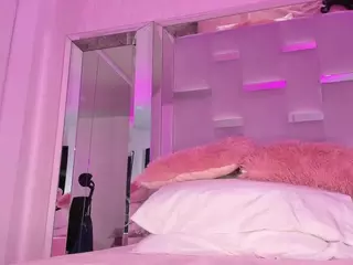 Mia-sweett's Live Sex Cam Show