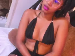 Lucia's Live Sex Cam Show