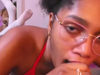 Lucia's Live Sex Cam Show