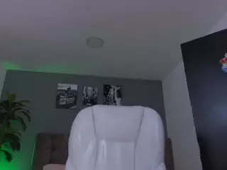 AlejaCute's Live Sex Cam Show