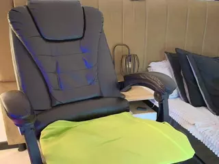 Rapunzelll's Live Sex Cam Show
