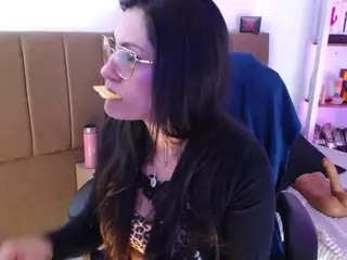Rapunzelll's Live Sex Cam Show