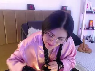 Rapunzelll's Live Sex Cam Show