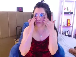Rapunzelll's Live Sex Cam Show