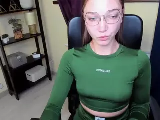 EmillyPlay's Live Sex Cam Show
