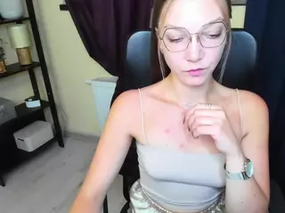 EmillyPlay's Live Sex Cam Show