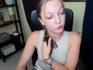 EmillyPlay's Live Sex Cam Show
