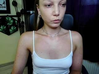 Live cam show with EmillyPlay
