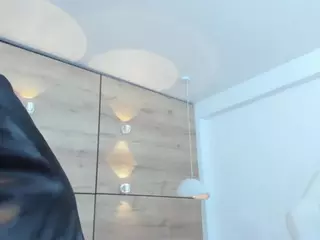 thaylanaa's Live Sex Cam Show