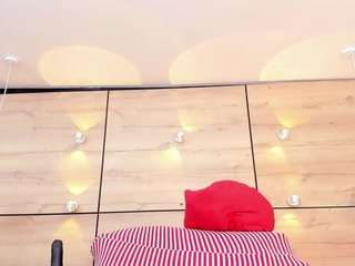 Live cam show with thaylanaa
