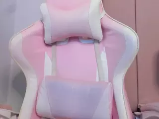 MollyBigBoobs's Live Sex Cam Show
