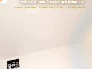 is_mishelle's Live Sex Cam Show