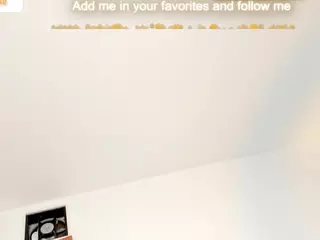 is_mishelle's Live Sex Cam Show