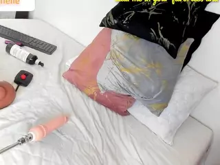 is_mishelle's Live Sex Cam Show