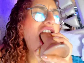 miia-02's Live Sex Cam Show