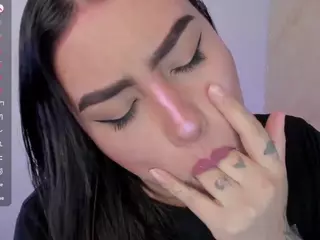 malley-adams's Live Sex Cam Show
