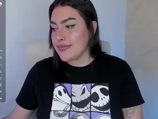 malley-adams's Live Sex Cam Show