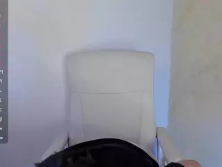 malley-adams's Live Sex Cam Show