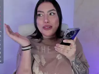 malley-adams's Live Sex Cam Show