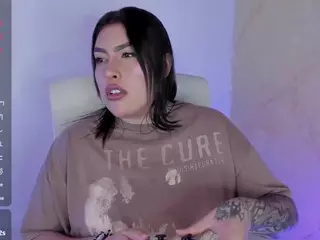 malley-adams's Live Sex Cam Show
