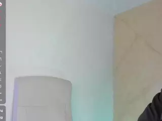 malley-adams's Live Sex Cam Show