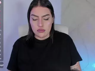 malley-adams's Live Sex Cam Show