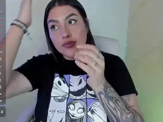 malley-adams's Live Sex Cam Show