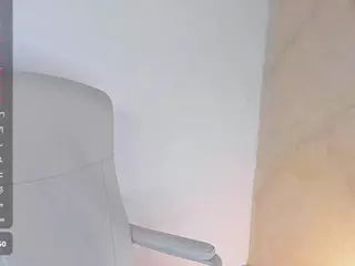 malley-adams's Live Sex Cam Show
