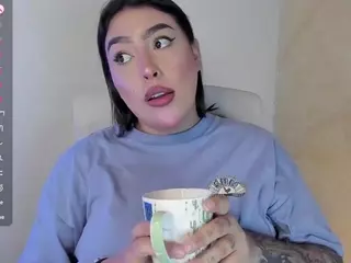 malley-adams's Live Sex Cam Show