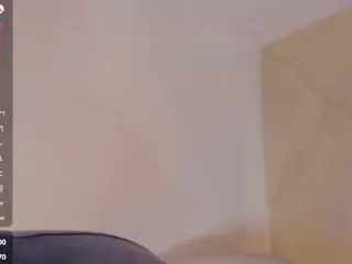 malley-adams's Live Sex Cam Show