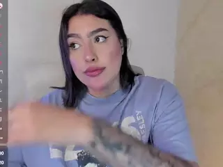 malley-adams's Live Sex Cam Show