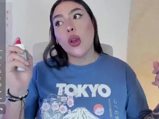 malley-adams's Live Sex Cam Show