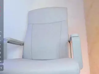 malley-adams's Live Sex Cam Show