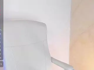 malley-adams's Live Sex Cam Show