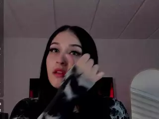 CHARRLOTTEGREY's Live Sex Cam Show